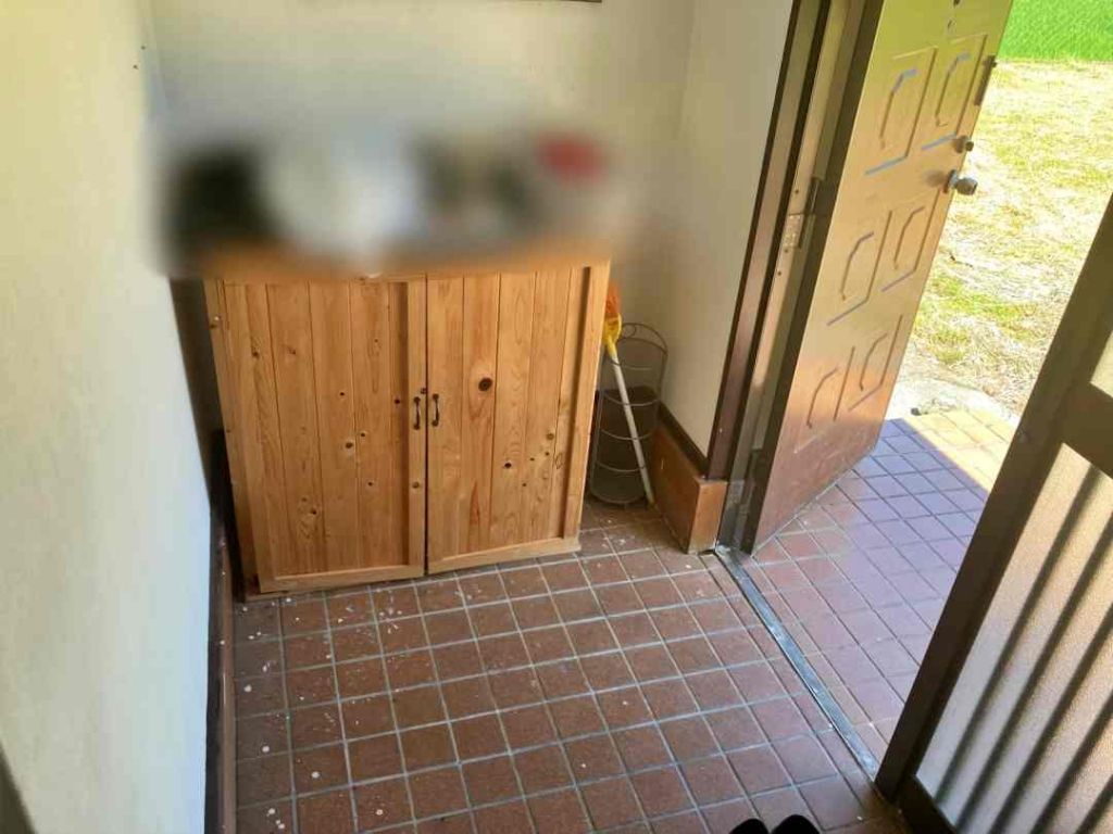 Spacious 6DK Steel-Frame House with Large Land in Taka Town - Thumbnail 3