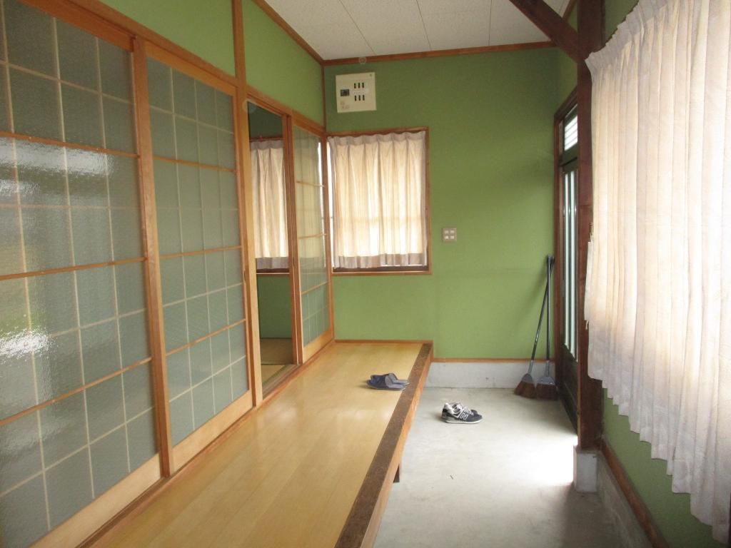 5DK House with Rice Paddies & Forest Land in Kasaoka, Okayama - Thumbnail 3