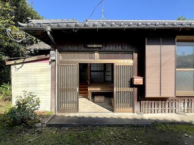 Traditional Japanese House with Large Land in Ibusuki, Kagoshima — Image 1, Ibusuki, Kagoshima