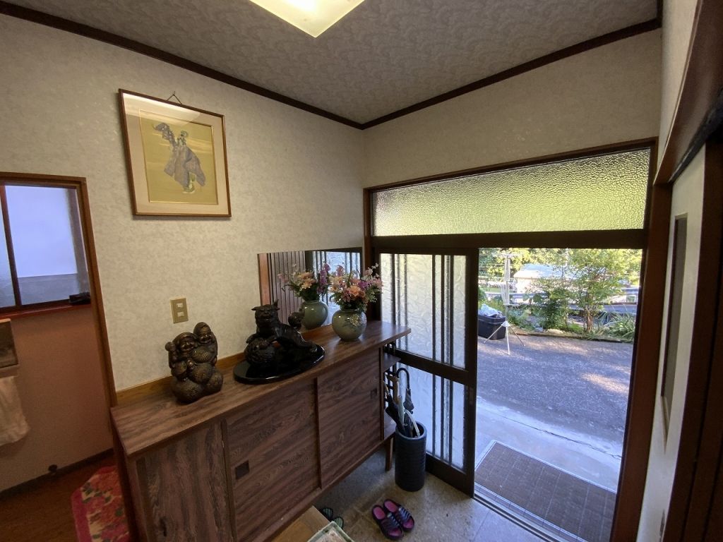 Traditional Japanese House with Land for Sale in Iwakuni - Thumbnail 3
