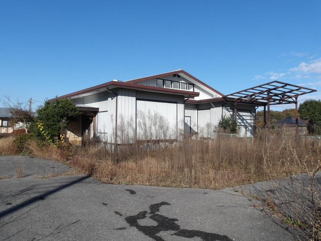 Spacious 3LDK House on 1929sqm Land Near JR Nikko Line Station - Thumbnail 2