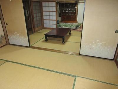 7LDK Vacant House for Sale in Kokonoe Town, Oita — Image 3, Kokonoe, Oita