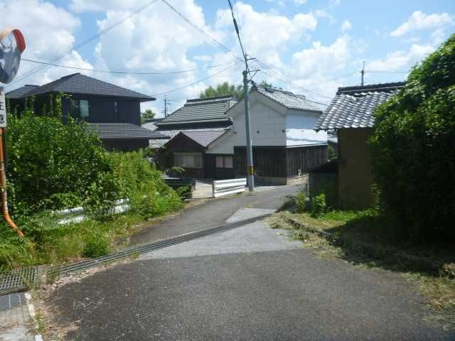 9DK House for Sale on 992m² Land in Hino Town, Shiga - Thumbnail 2