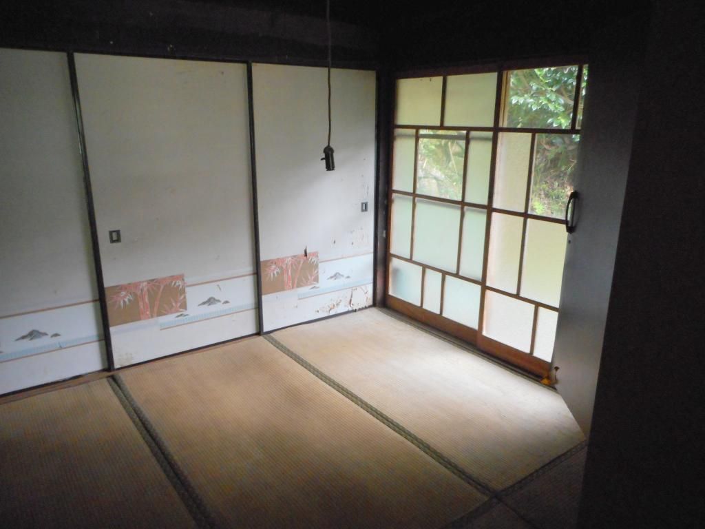 Traditional 4DK House on Large Corner Lot in Hagi, Yamaguchi - Thumbnail 2