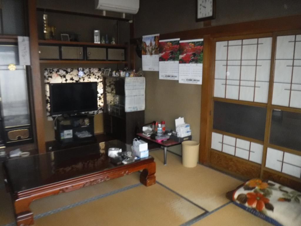 4DK Wooden House for Sale on Large Corner Lot in Shonai Town - Thumbnail 3