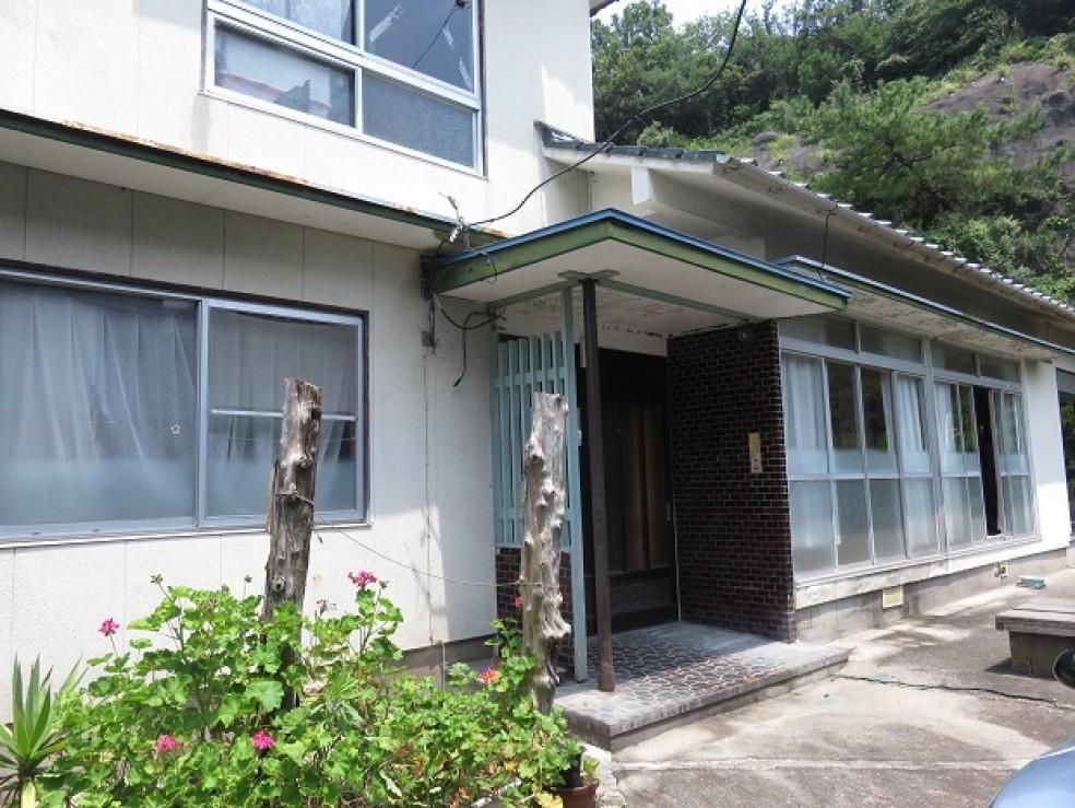 Spacious 7DK Traditional House for Sale in Bungotakada, Oita - Thumbnail 2