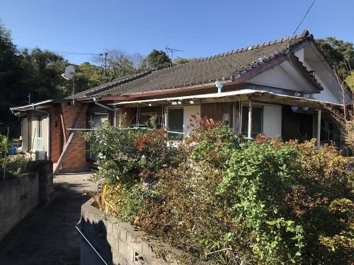 Spacious 4 Washitsu Home with 2 Kitchens for Sale in Ibusuki - Thumbnail 4