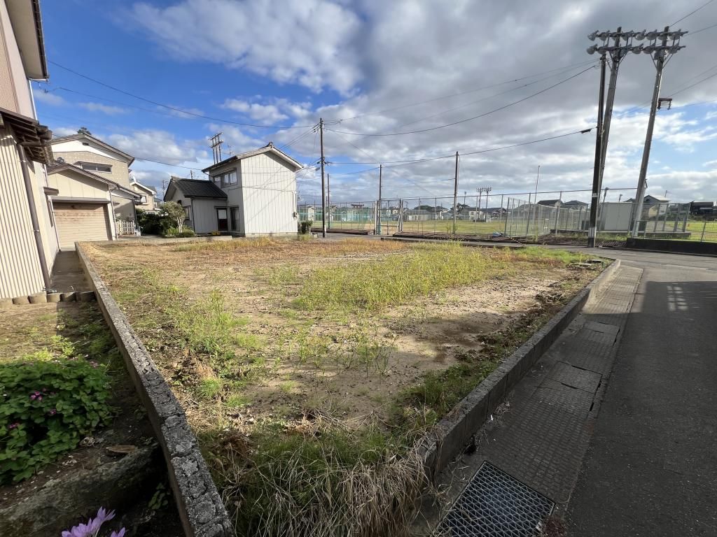 Vacant Land for Sale Near Yahagi Station in Yahiko Village, Niigata - Thumbnail 3