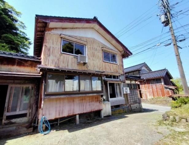 9LDK Traditional House for Sale in Asahi Town, Toyama - Thumbnail 3