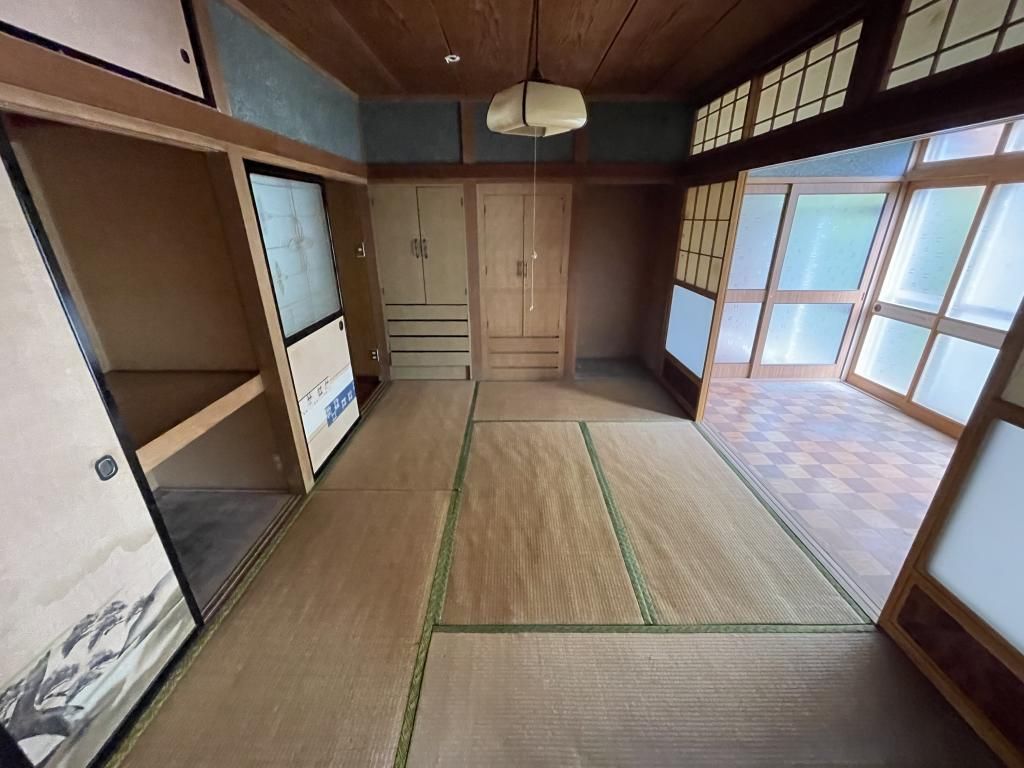 8DK Family House for Sale in Kuji, Iwate - Large Corner Lot - Thumbnail 4