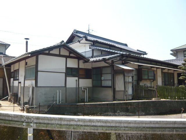 8DK Detached House for Sale in Quiet Asakuchi, Okayama - Thumbnail 4
