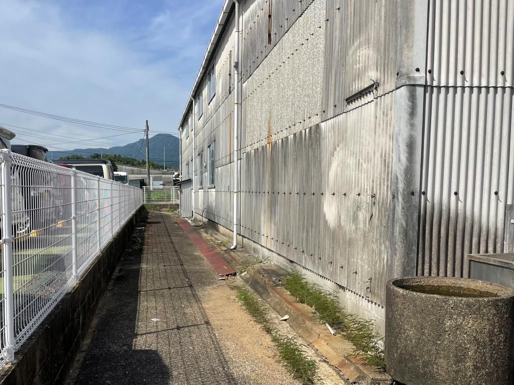 Steel Warehouse for Sale in Imari, Saga - Akiya Bank Property - Thumbnail 4