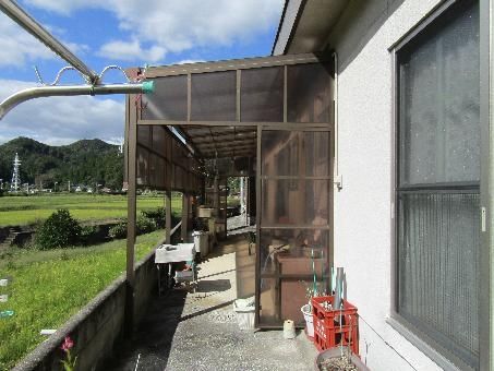 Former Barbershop Home with Shop Space in Kitsuki, Oita - Thumbnail 3
