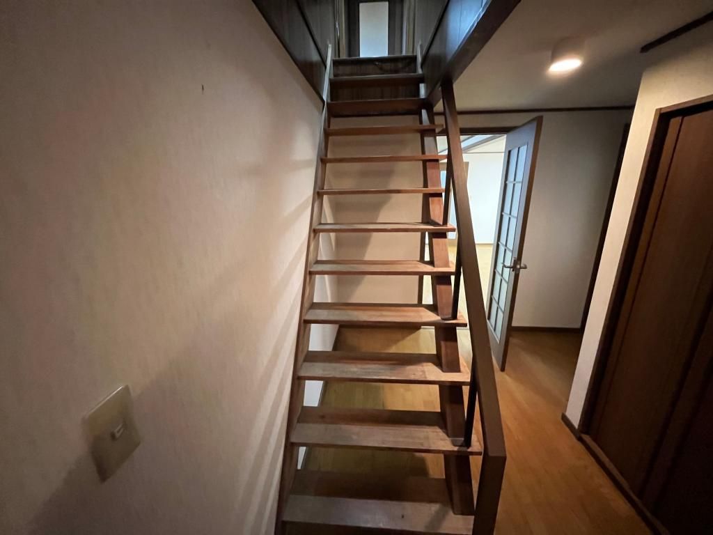 7LDK Family Home on Large Corner Lot in Kuriyama, Hokkaido - Thumbnail 3