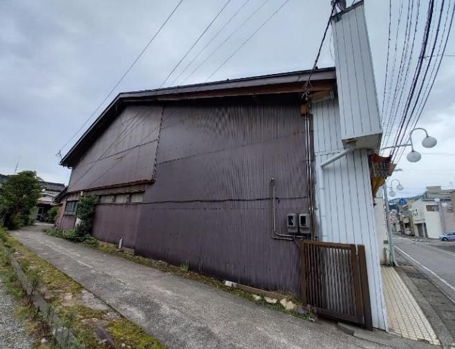 Commercial Shop Building for Rent in Asahi, Toyama - Requires Renovation - Thumbnail 3