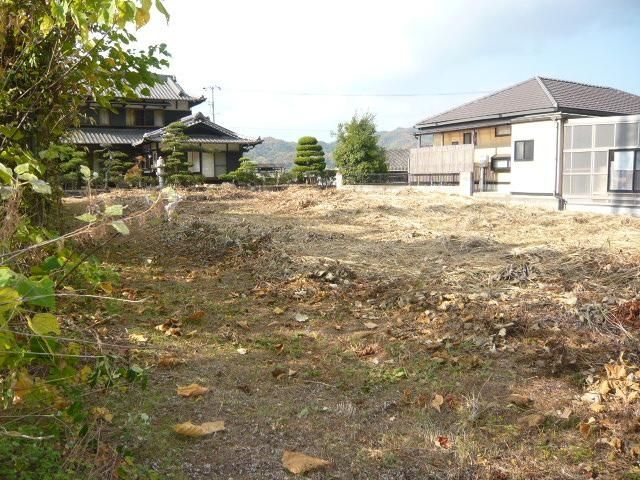 440 sqm Vacant Land for Warehouse in Asakuchi, Okayama - 1.7M Yen - Thumbnail 2