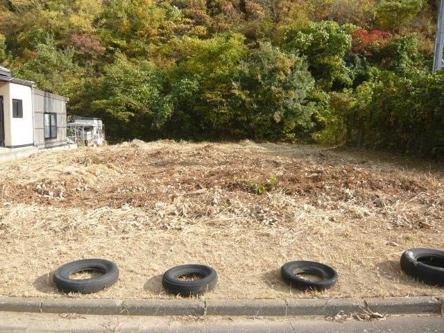 440 sqm Vacant Land for Warehouse in Asakuchi, Okayama - 1.7M Yen - Thumbnail 3