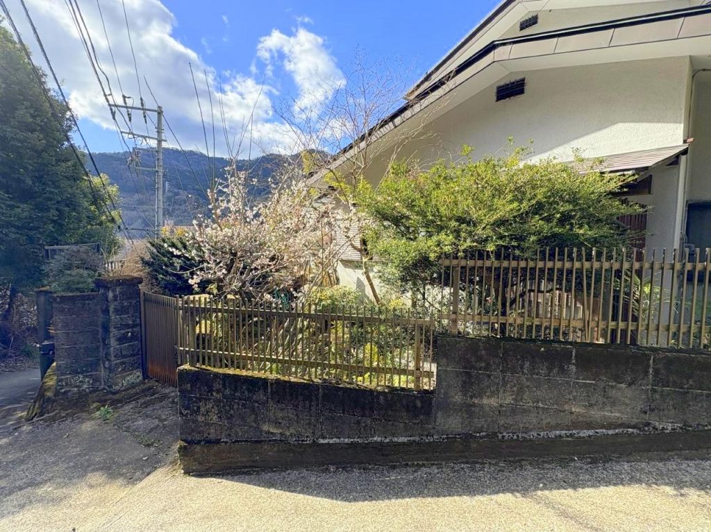 5DK Detached House with Garden in Yugawara, Kanagawa - Thumbnail 3