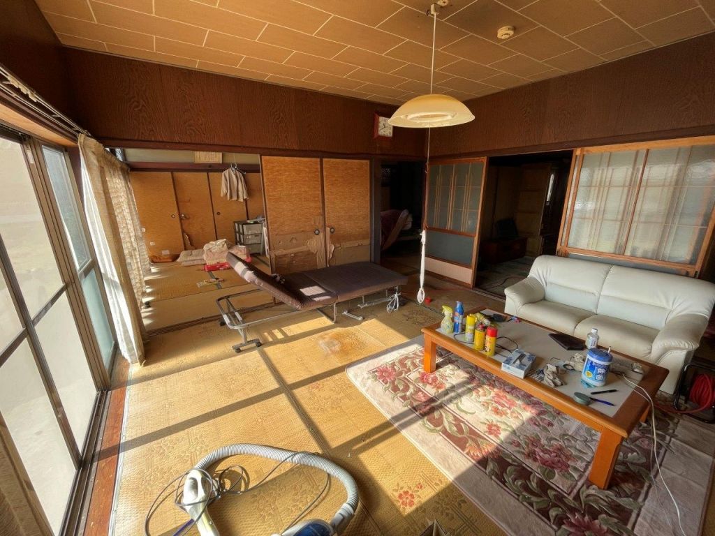 110-Year Traditional House with Farmland in Seiyo, Ehime - Thumbnail 4