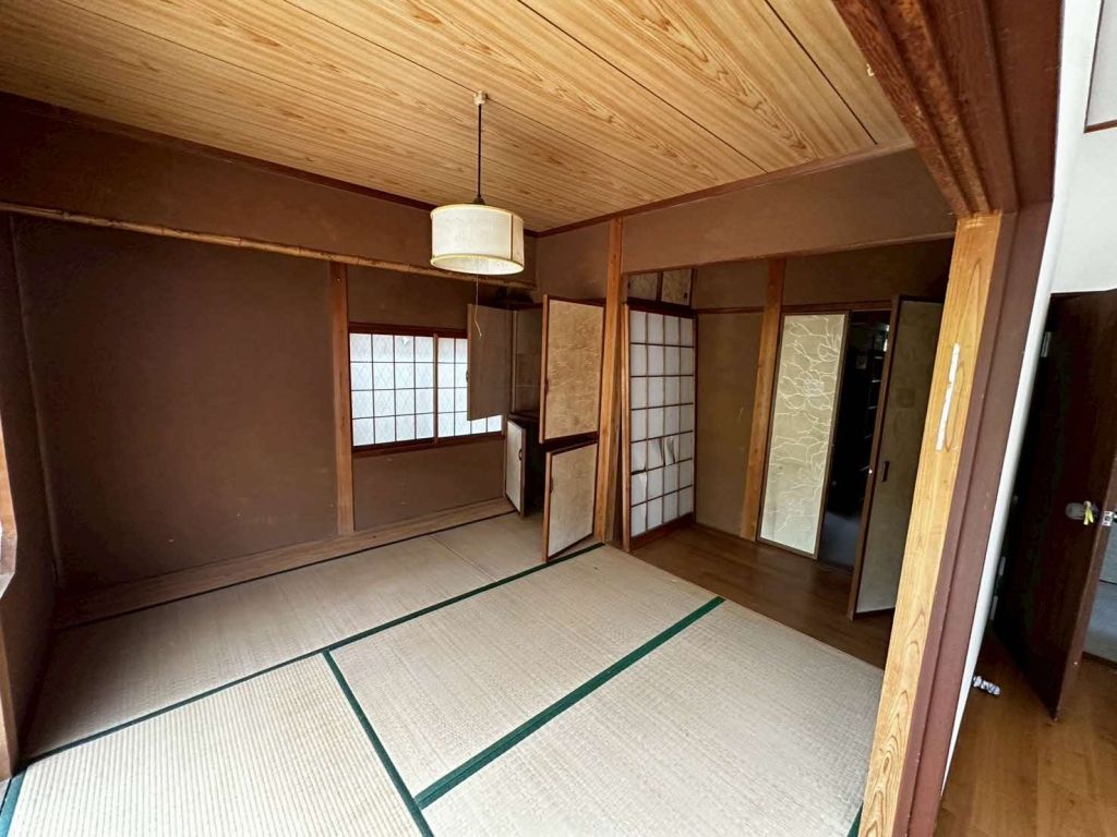 Traditional 5DK House for Rent in Quiet Matsue, Shimane - Thumbnail 3