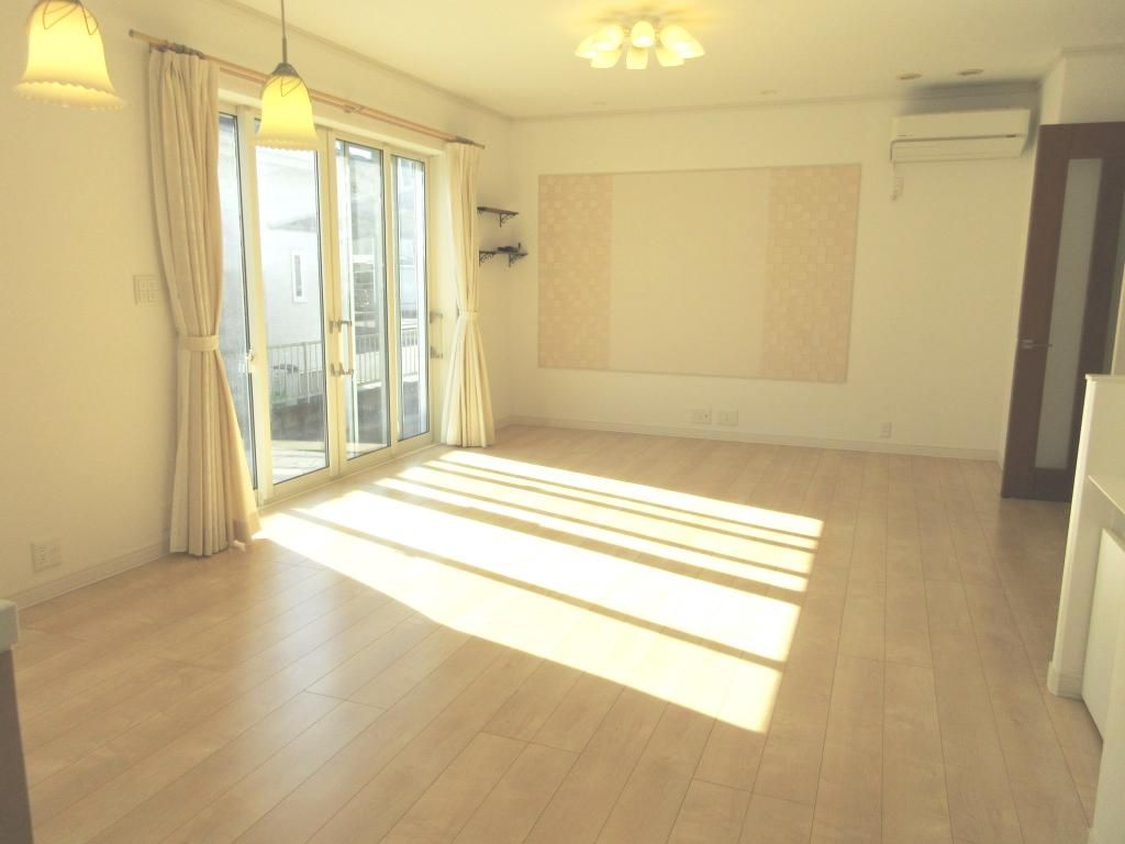 4LDK Detached House for Sale in Kasama, Ibaraki - Thumbnail 2