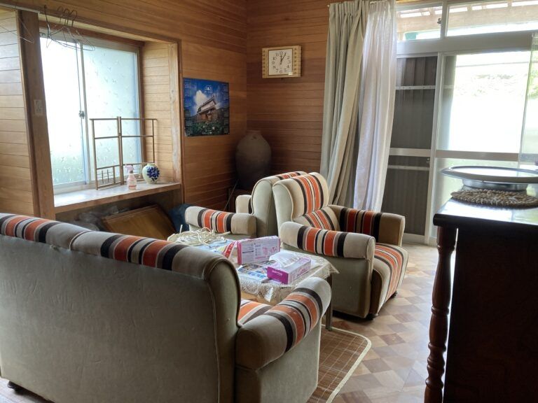 1974 5DK Detached House for Sale in Shibushi, Kagoshima - Thumbnail 2