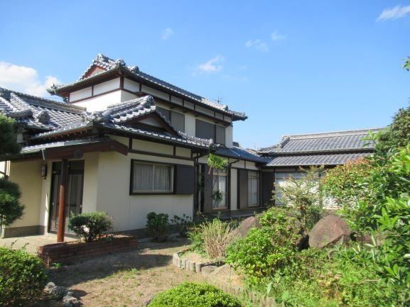 Spacious 7DK House with Garden in Saiki City, Oita - Thumbnail 2