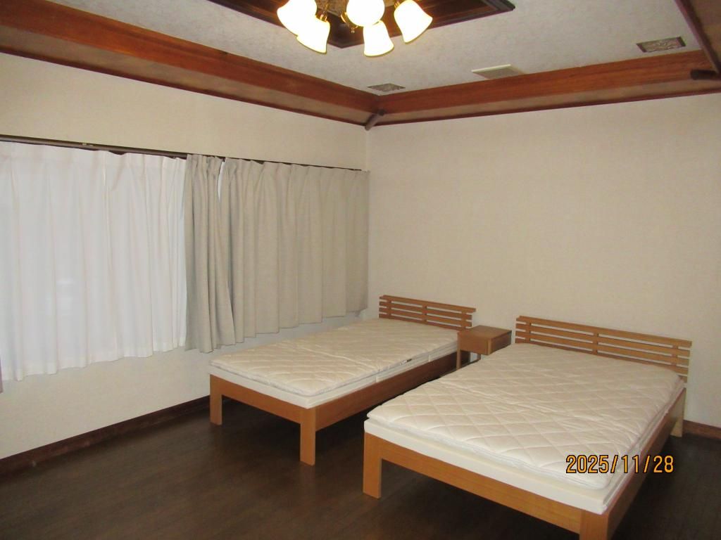 10DK Traditional House for Sale in Gujo with Mountain Views - Thumbnail 4