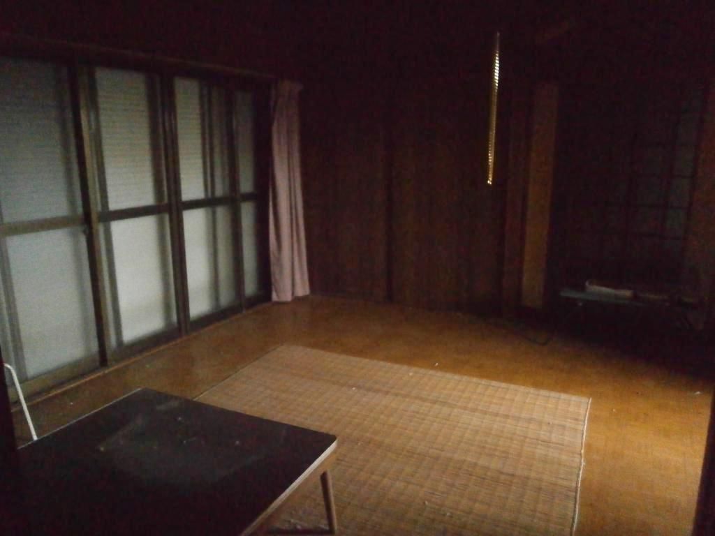 6LDK Fixer-Upper House in Chikujo Town, Fukuoka with Subsidy - Thumbnail 4