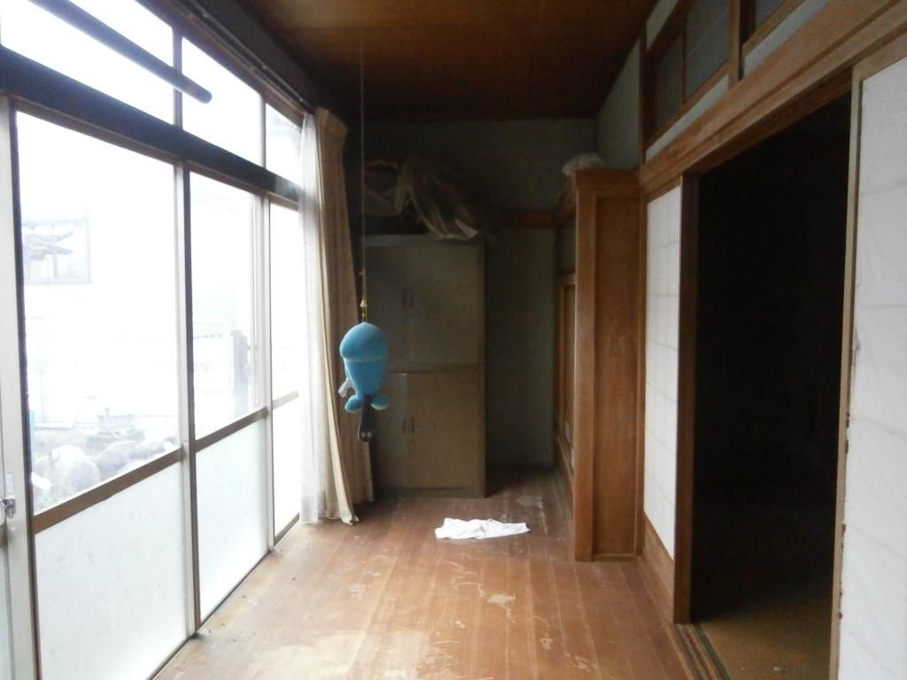6LDK Fixer-Upper House in Chikujo Town, Fukuoka with Subsidy - Thumbnail 3