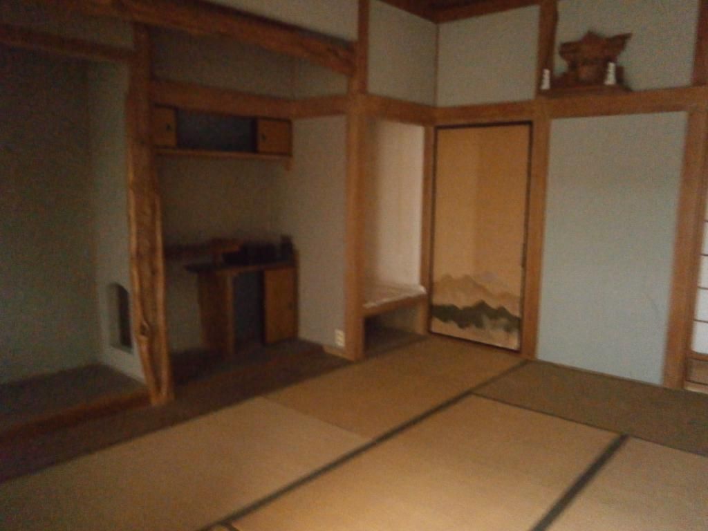 6LDK Fixer-Upper House in Chikujo Town, Fukuoka with Subsidy - Thumbnail 2
