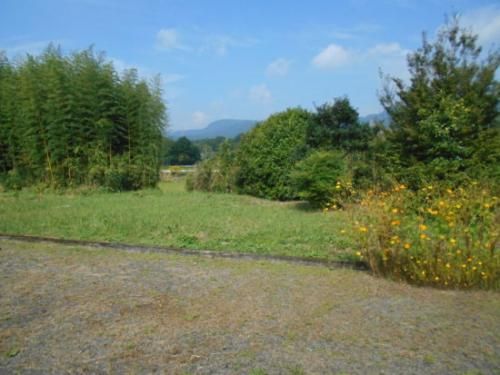 3LDK House on Large Corner Plot in Ebino, Miyazaki - Thumbnail 2