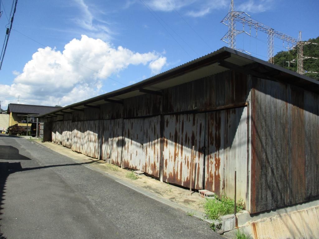 5DK Home with Guest House & Land in Kasaoka Okayama Akiya Bank - Thumbnail 4