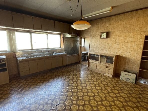 Large 8DK House with Tea Room for Sale in Fujisaki, Aomori - Thumbnail 4