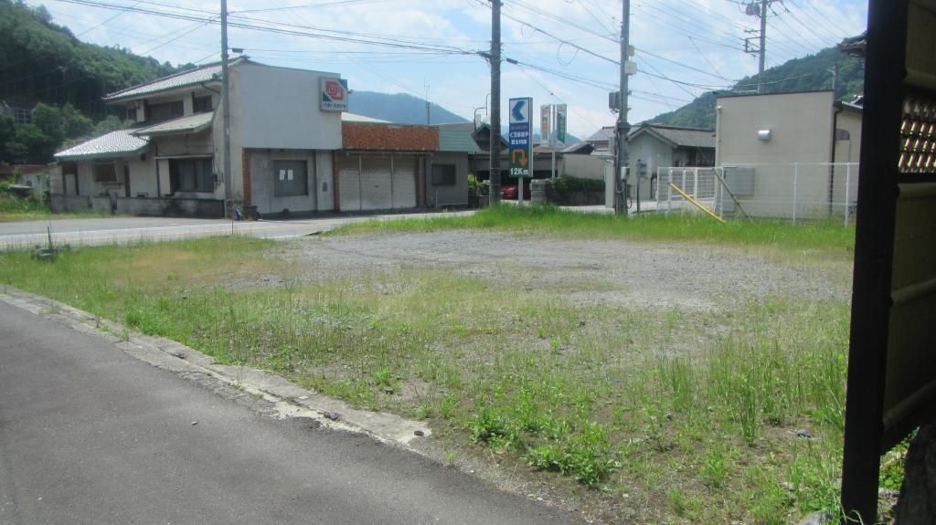 Sunny Vacant Land for Sale in Minobu, Yamanashi - 277.89 sqm - Thumbnail 2
