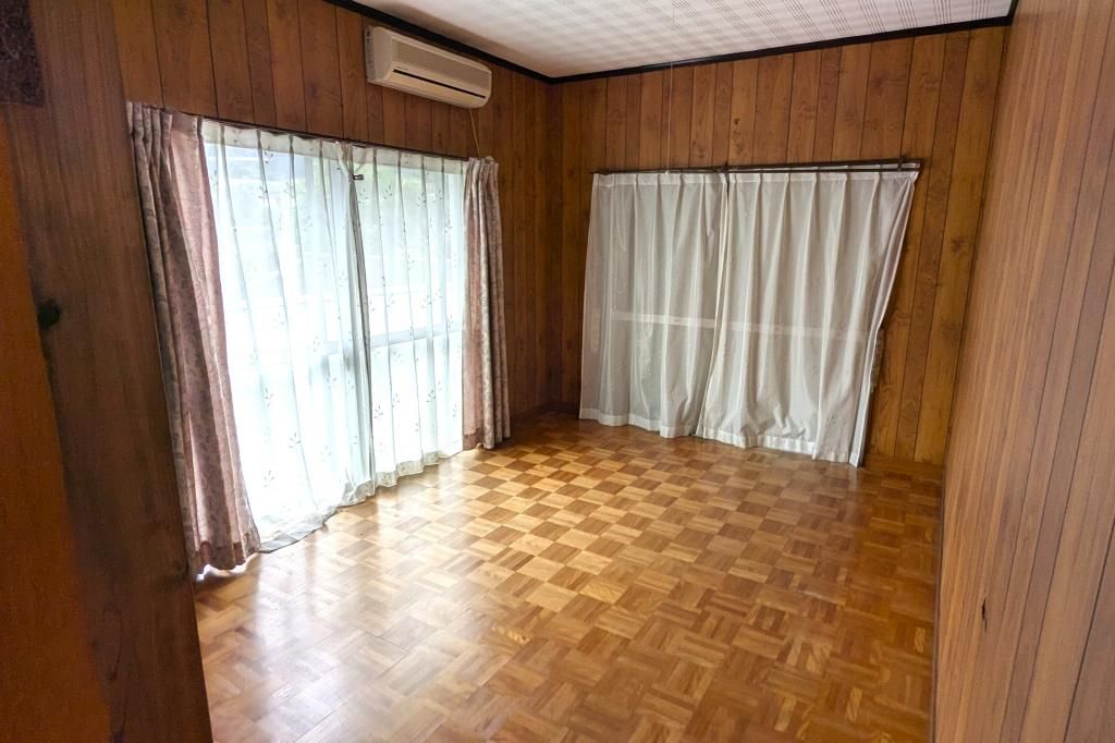 8K House for Sale in Shikokuchuo, Ehime - 161.49 sqm on 945 sqm Land - Thumbnail 4