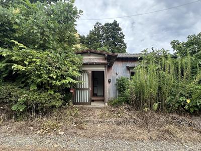 1964 Single-Story House for Renovation in Yahiko Village — Image 1, Yahiko, Niigata