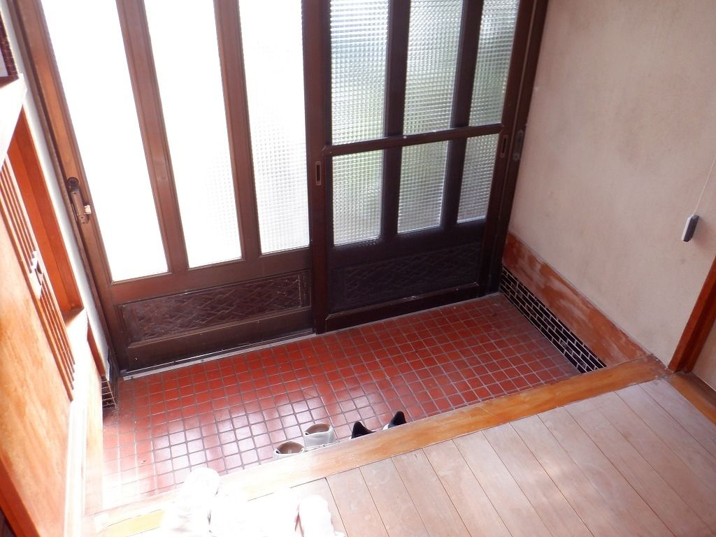 Oceanfront 8DK Detached House for Sale in Hirado, Nagasaki - Thumbnail 2