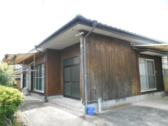 3-Bedroom Detached House for Sale in Ebino City, Miyazaki - Thumbnail 2