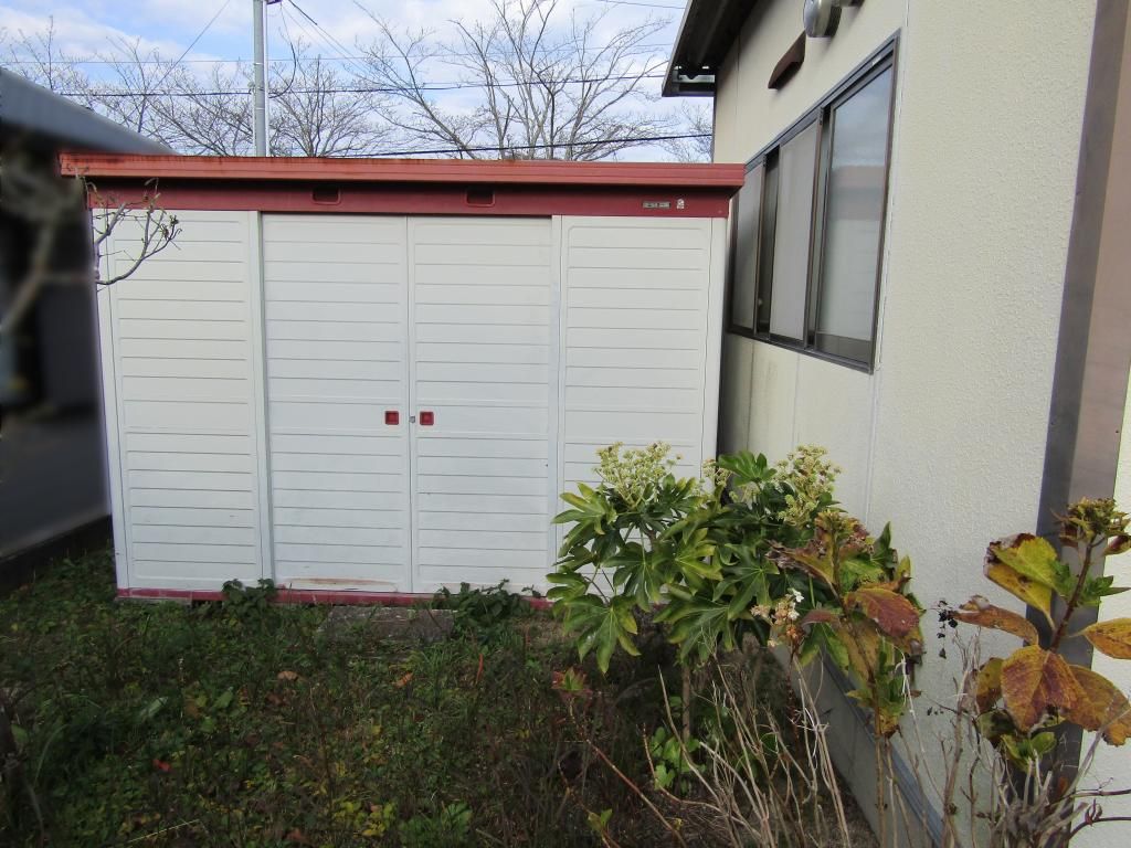 Hilltop Home with Large Garden Plot in Kamigori, Hyogo - Thumbnail 2