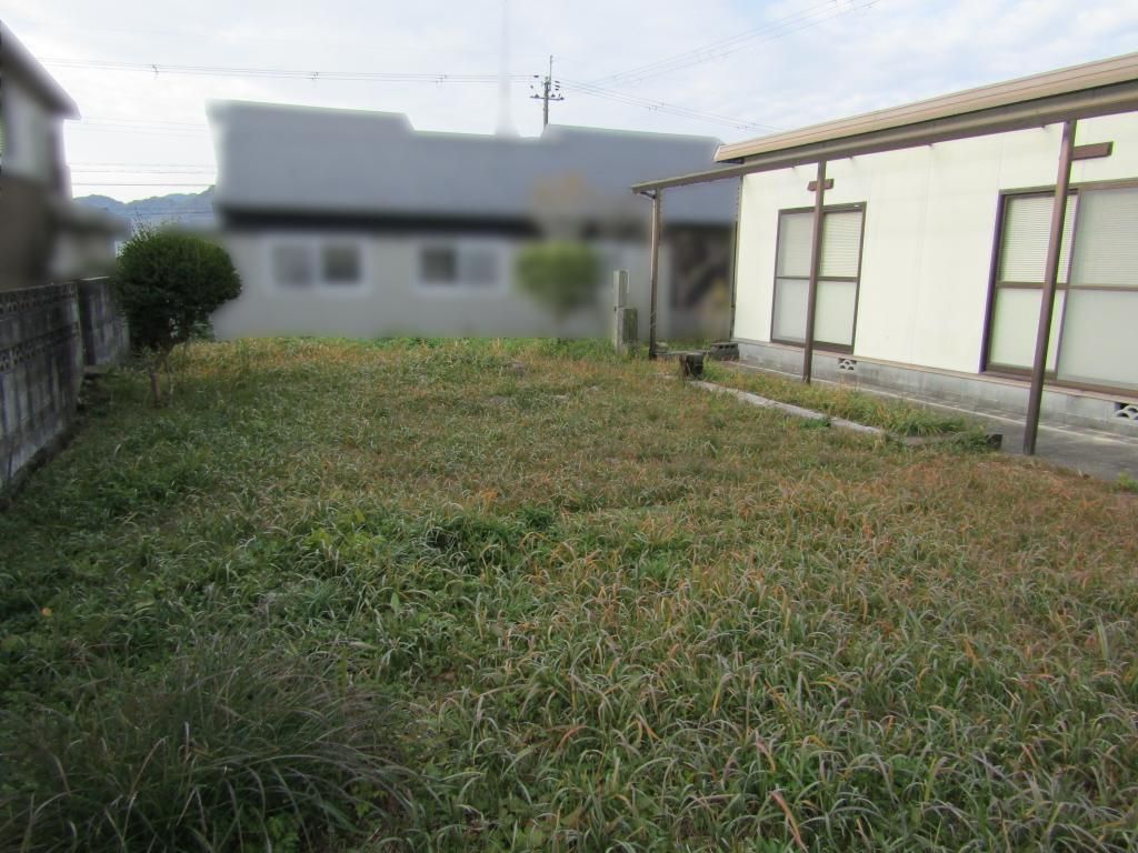Hilltop Home with Large Garden Plot in Kamigori, Hyogo - Thumbnail 3