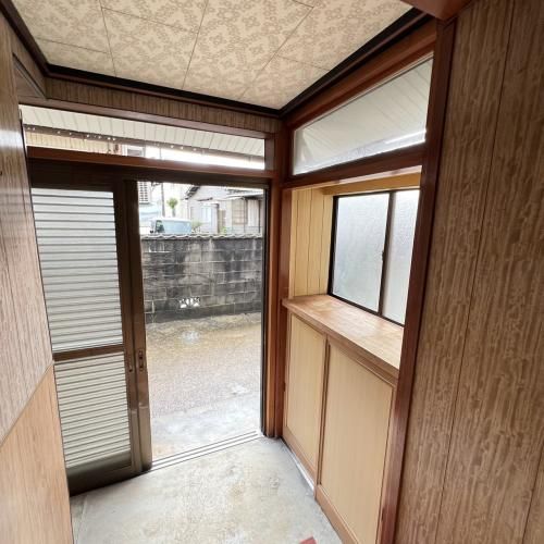 Traditional 1963 Detached House for Sale in Oyabe, Toyama - Thumbnail 3