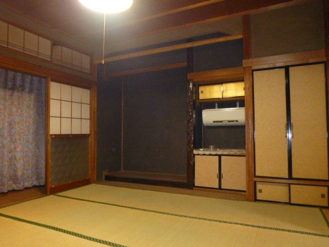 8DK Detached House for Sale in Mitake, Gifu with Large Land - Thumbnail 2