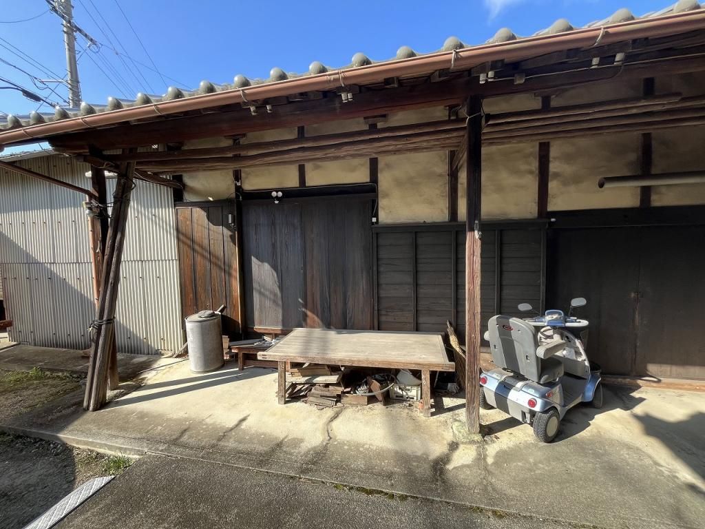 5LDK House with Large Garden in Niihama, Ehime - Negotiable Price - Thumbnail 3