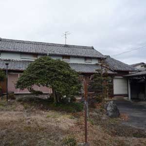 73-Year-Old Detached House on Large Plot in Hashima, Gifu - Thumbnail 3