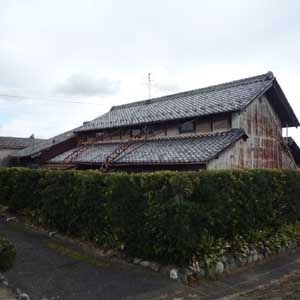 73-Year-Old Detached House on Large Plot in Hashima, Gifu - Thumbnail 2