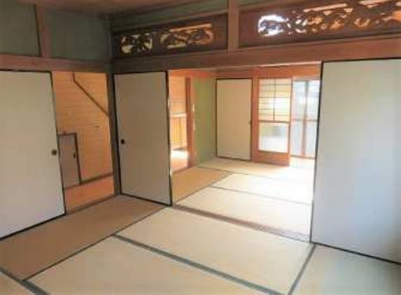 1982 Wooden House in Usuki, Oita - Elevated Land, 6K Layout - Thumbnail 3