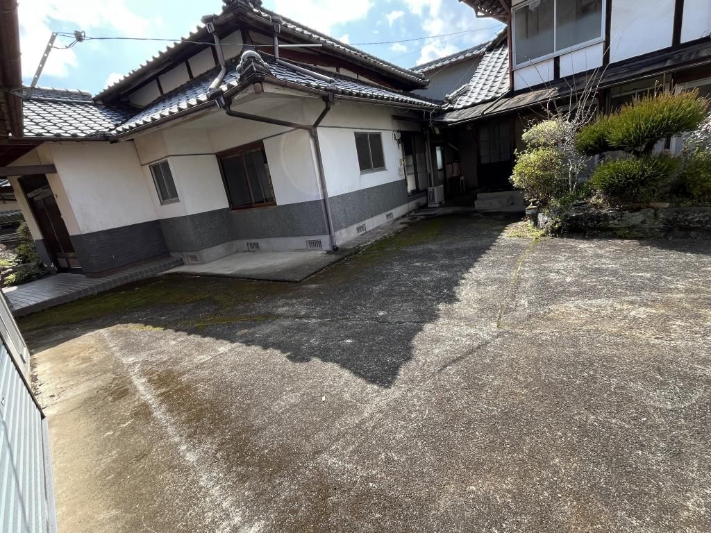 8K House for Sale Near Harajiri Falls in Bungo Ono, Oita - Thumbnail 4