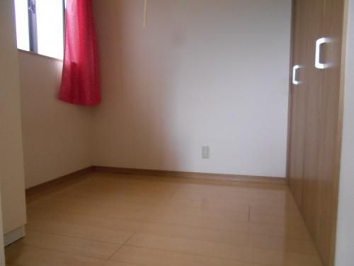 Renovated 1LDK House for Rent Near Ebino Iino Station, Miyazaki - Thumbnail 4