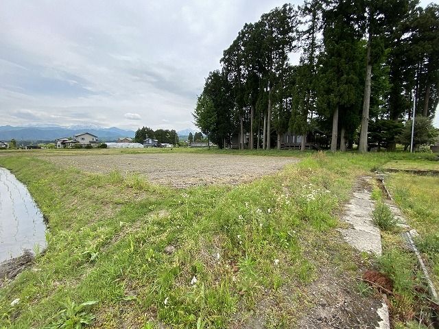 Vacant Land for Sale in Tateyama Town, Toyama - 819.83 sqm Plot - Thumbnail 2